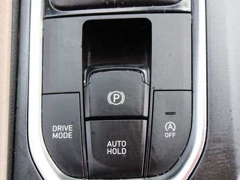 Used 2019 Hyundai Santa Fe SEL FWD image 32