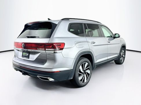 Used 2025 Volkswagen Atlas SE FWD image 9