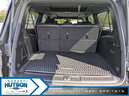 New 2026 Jeep Grand Wagoneer L 2WD image 10