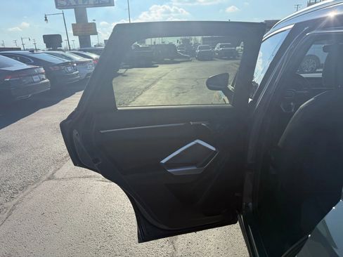 Used 2020 Audi Q3 2.0T Premium w/ Convenience Package image 26
