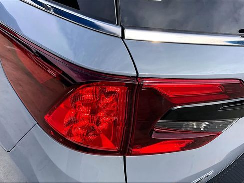 New 2026 Honda Odyssey Touring image 14