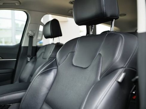 Used 2024 Kia Telluride LX FWD image 20