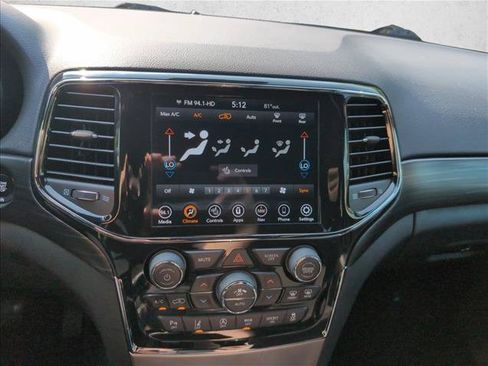 Used 2021 Jeep Grand Cherokee Laredo X AWD/4WD image 16