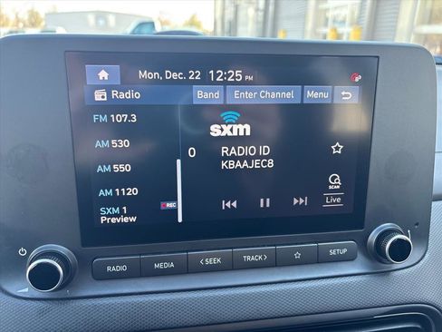 Used 2023 Hyundai Kona SEL image 21