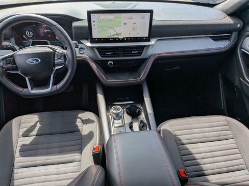 Used 2025 Ford Explorer ST-Line AWD/4WD image 16