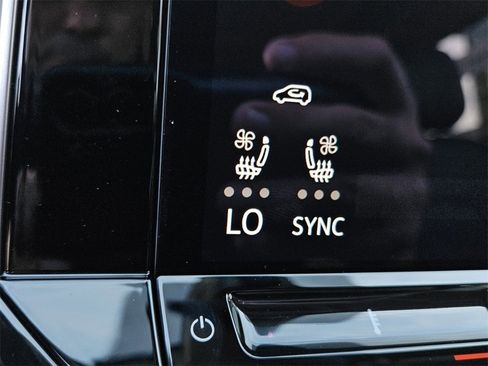 New 2026 Volkswagen Atlas Peak Edition image 35