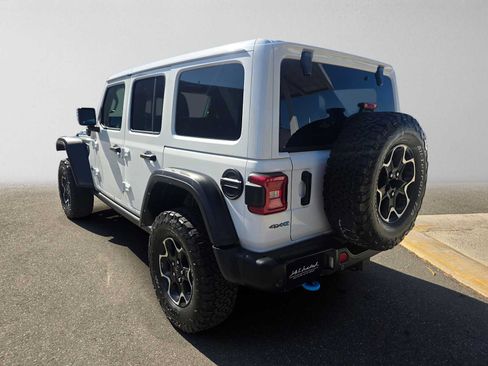Used 2021 Jeep Wrangler Unlimited Rubicon 4xe w/ Dual Top Group AWD/4WD image 5