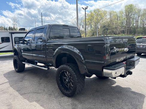 Used 2015 Ford F250 Lariat w/ Lariat Ultimate Package AWD/4WD image 9