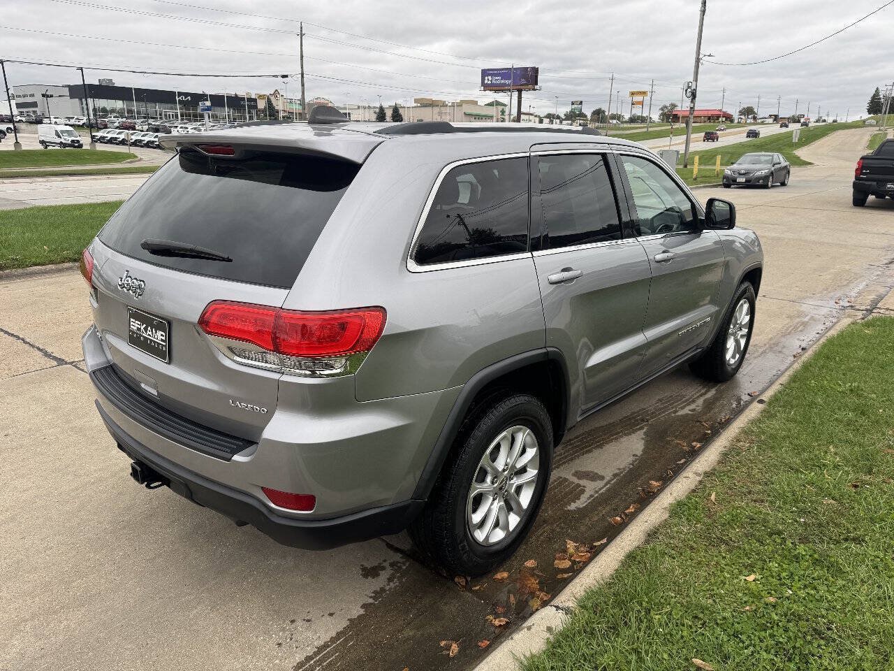 Used 2015 Jeep Grand Cherokee Laredo w/ Quick Order Package 23E AWD/4WD image 5