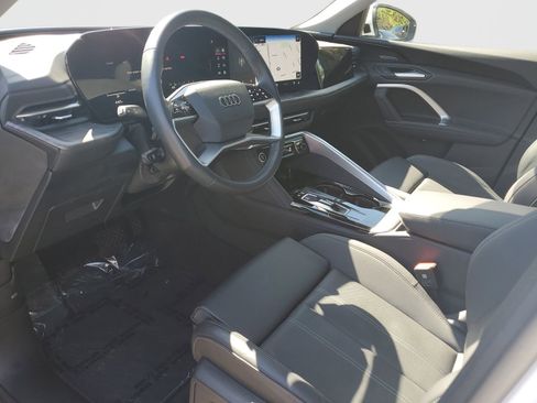 Used 2025 Audi Q5 Premium Plus w/ Premium Plus image 20
