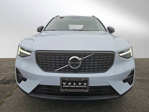 New 2026 Volvo XC40 B5 Plus w/ Protection Package Premier image 8
