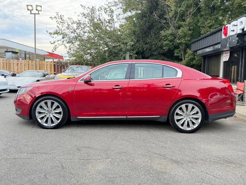 Used 2013 Lincoln MKS AWD image 9