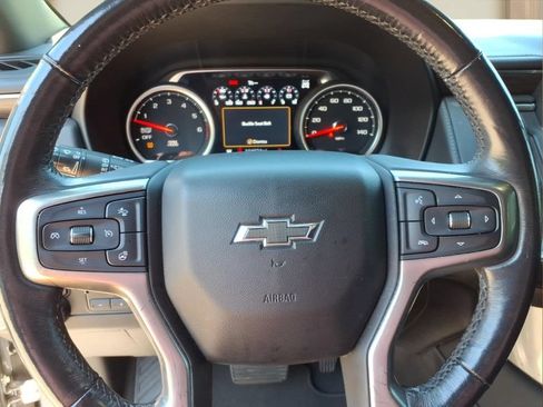 Used 2021 Chevrolet Tahoe Z71 w/ Z71 Off-Road Package AWD/4WD image 10