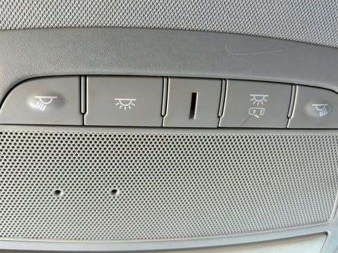 Used 2019 Nissan Rogue Sport S image 27