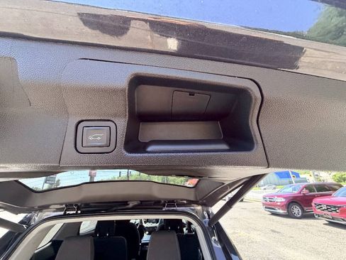 Used 2017 GMC Acadia SLE FWD image 62