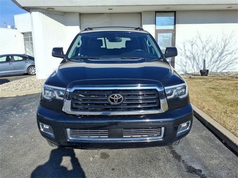 Used 2018 Toyota Sequoia TRD Sport image 27