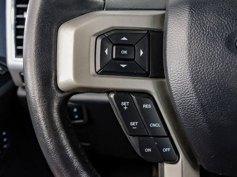 Used 2022 Ford F250 Lariat w/ Lariat Value Package image 17