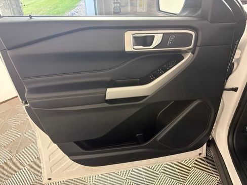 Used 2024 Ford Explorer XLT w/ Equipment Group 202A AWD/4WD image 15