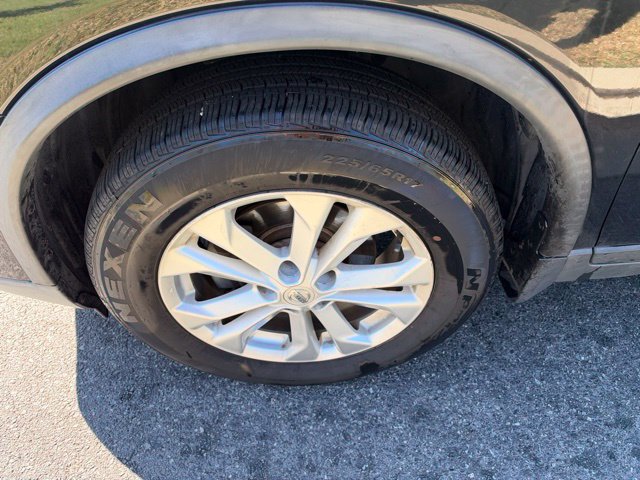 Used 2016 Nissan Rogue SV AWD/4WD image 27