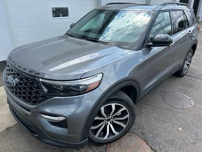 Used 2023 Ford Explorer ST-Line w/ Class IV Trailer Tow Package