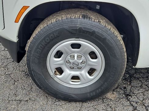 Used 2022 Nissan Frontier S RWD image 13