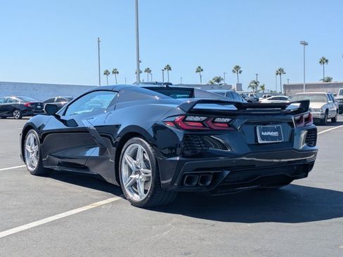 Used 2023 Chevrolet Corvette Stingray Preferred Conv w/ Z51 Performance Package RWD image 8