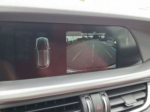 New 2025 Alfa Romeo Stelvio Sprint w/ Veloce Package AWD/4WD image 15