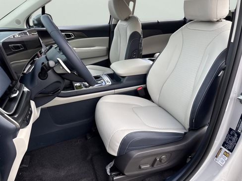 New 2026 Kia Carnival SX Prestige FWD image 23