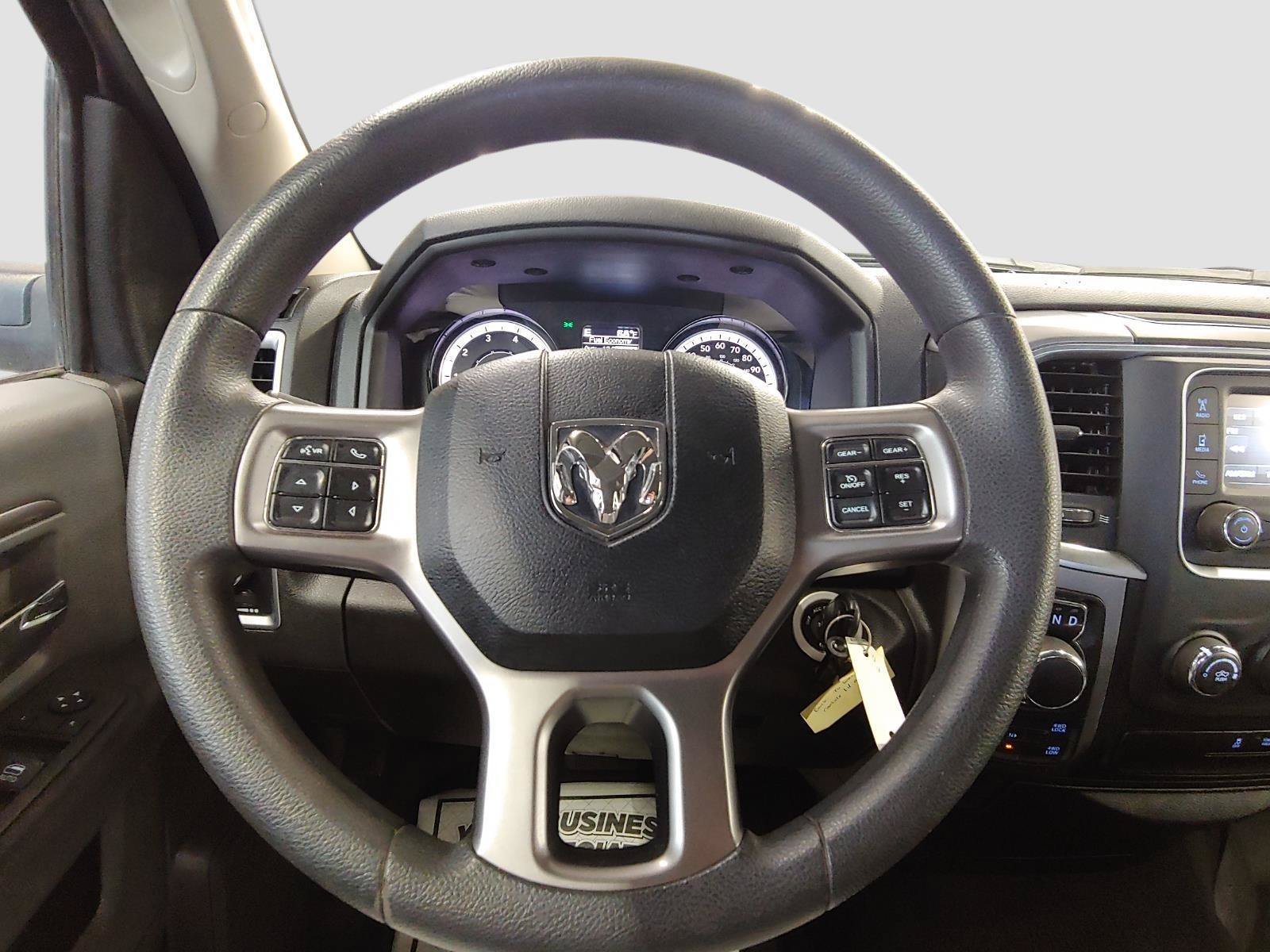 Used 2024 RAM 1500 Classic SLT AWD/4WD image 15