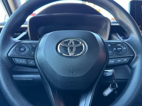 Certified 2025 Toyota Corolla LE image 26