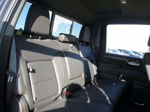 Used 2025 GMC Sierra 2500 SLT w/ SLT Premium Package image 23