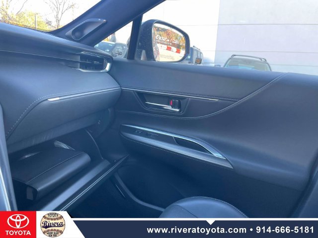 Used 2023 Toyota Venza Limited AWD/4WD image 34