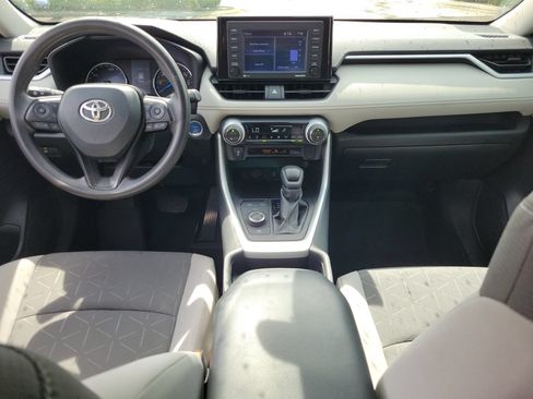 Used 2021 Toyota RAV4 XLE AWD/4WD image 12
