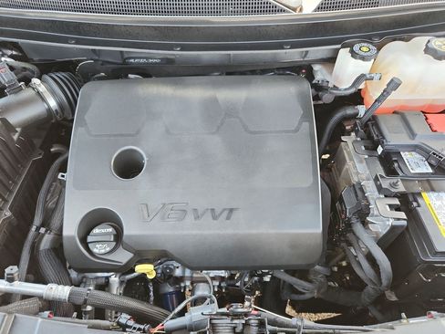 Used 2023 Chevrolet Traverse Premier w/ Redline Edition image 36