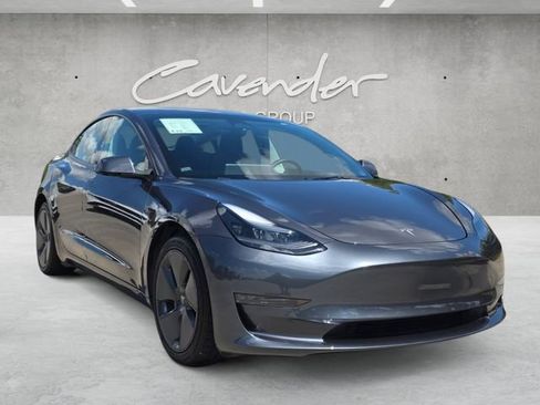 Used 2023 Tesla Model 3 Standard Range RWD image 2