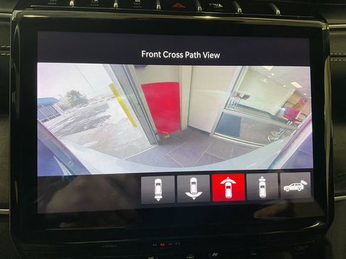 Used 2024 Jeep Grand Cherokee L Limited w/ Luxury Tech Group II image 29