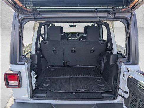 Used 2022 Jeep Wrangler Unlimited Sport AWD/4WD image 6