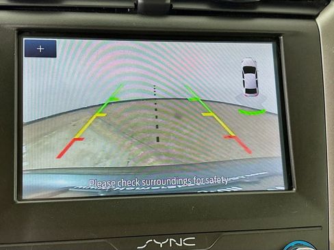 Used 2020 Ford Fusion SE FWD image 15