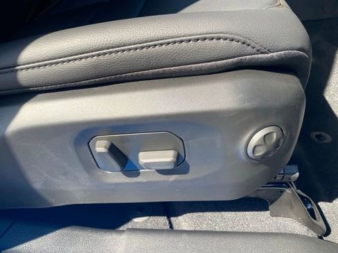 New 2025 Jeep Wrangler Sahara image 30