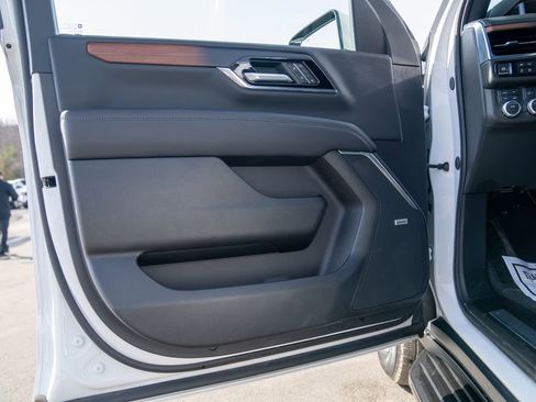 Used 2025 GMC Yukon Denali image 19