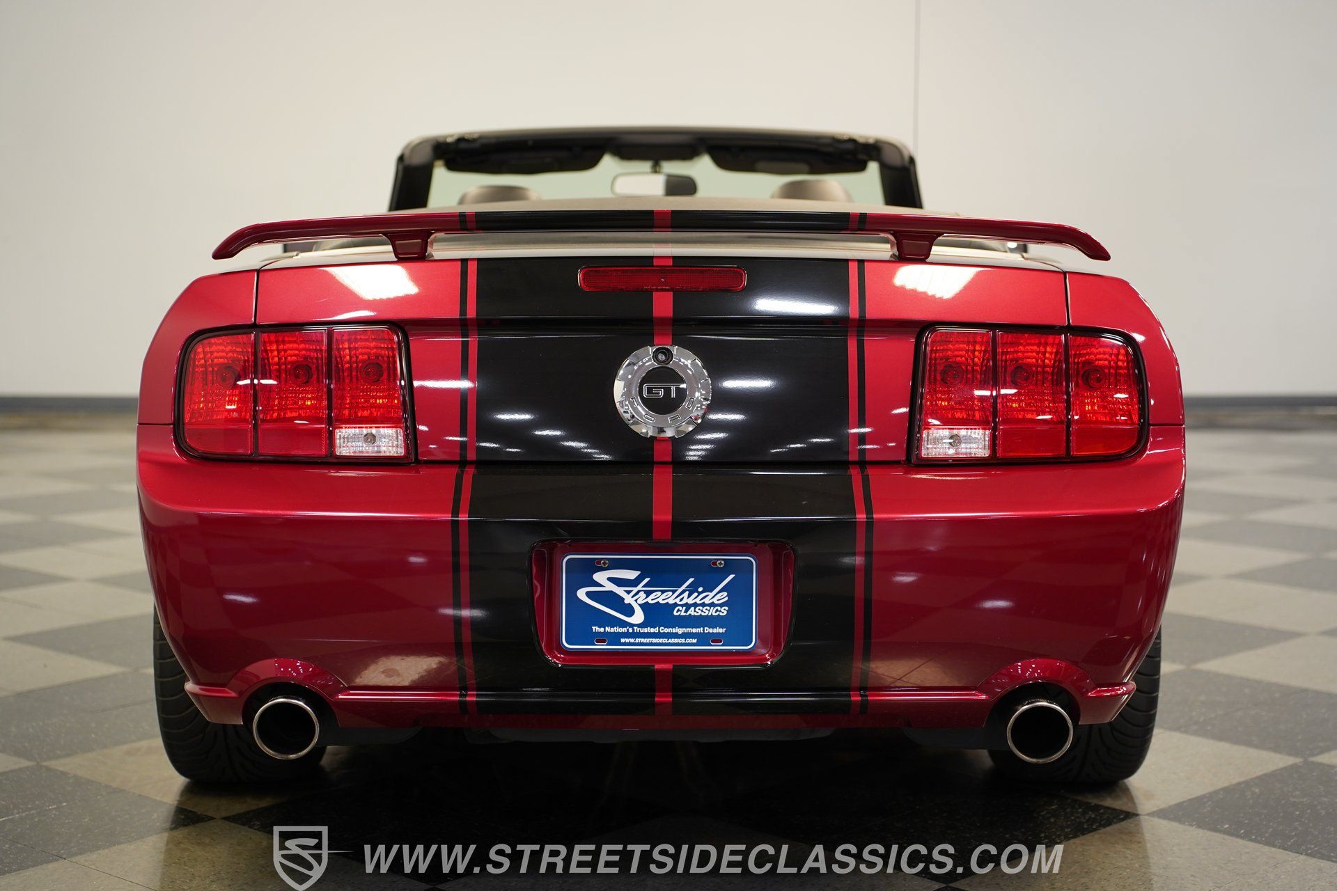 Used 2006 Ford Mustang GT RWD image 26