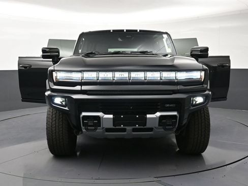 Certified 2026 GMC Hummer EV SUV AWD/4WD image 37