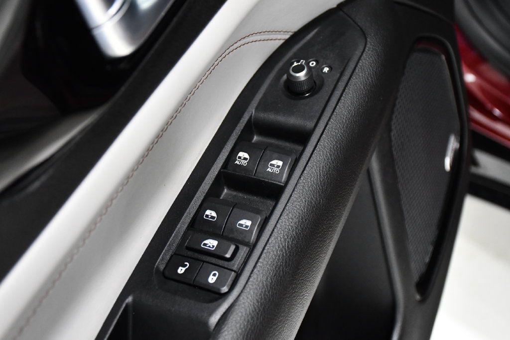 Used 2022 Jeep Compass Limited w/ Elite Group AWD/4WD image 18