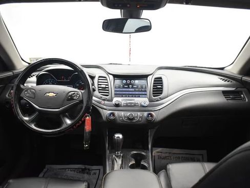 Used 2017 Chevrolet Impala LT image 18
