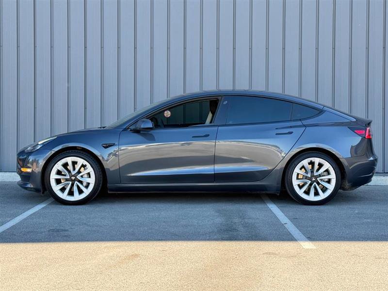 Used 2022 Tesla Model 3 Long Range AWD/4WD image 8