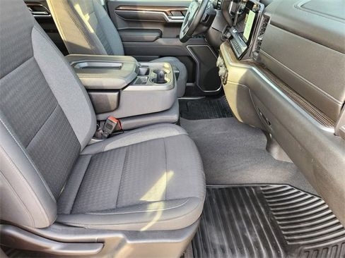 Used 2023 Chevrolet Silverado 1500 LT image 14
