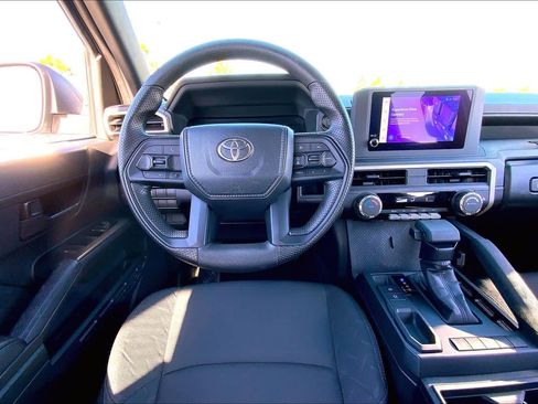 Used 2024 Toyota Tacoma SR image 5