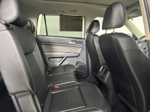Used 2022 Volkswagen Atlas SE w/ Panoramic Sunroof Package FWD image 26