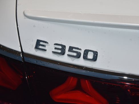 New 2026 Mercedes-Benz E 350 4MATIC Sedan image 23