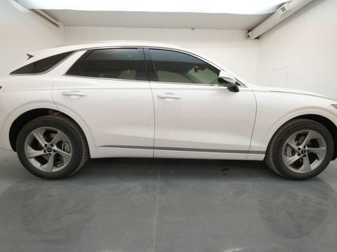 Used 2026 Genesis GV70 2.5T image 19